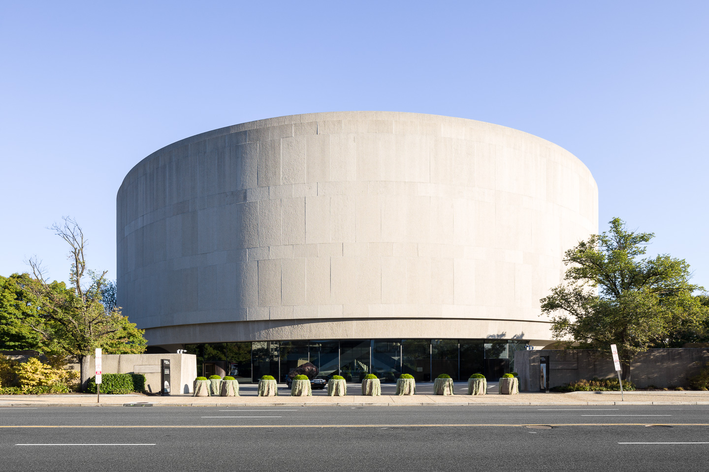 Exterior of Hirshhorn Museum and Sculpture Garden in Washington DC by Gordon Bunshaft of SOM. Photograph by Jason R. Woods.